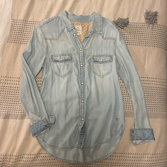 American Eagle Outfitters Tops - American Eagle Vintage Boyfriend Top